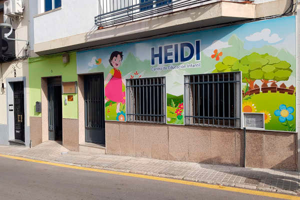 Heidi 1 fachada de escuela